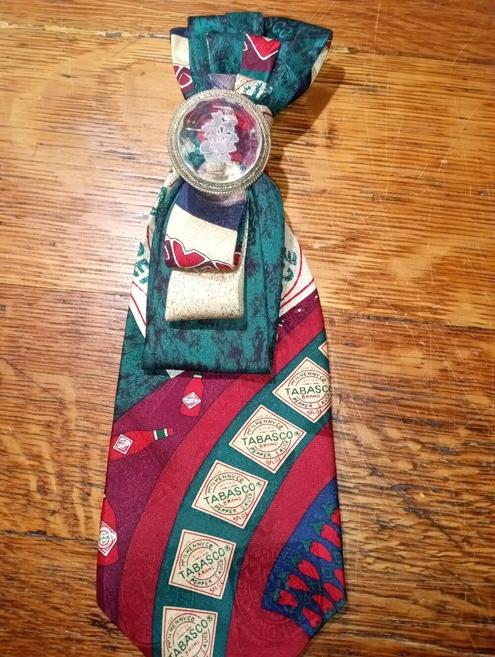 Tabasco Green and Red Decorative Tie Accent with Crest Medallion